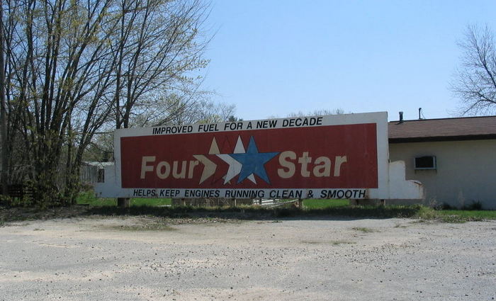 4 Star Gas - 2003 Photo